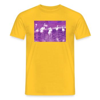 Flamingos, Rosen. - Männer T-Shirt - Gelb - Vorne - AI Model Male 178 dark (178cm)