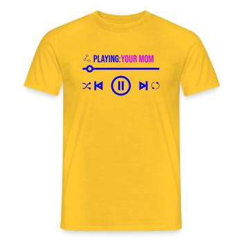 Jouer à sa mère - T-shirt homme - jaune - Devant - AI Model Male 178 dark (178cm)