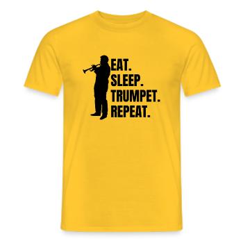 Trompete Musiker lustiger Instrument Musik Spruch - Männer T-Shirt - Gelb - Vorne - AI Model Male 178 dark (178cm)