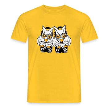 2 Gamer Owls Play Team Friends Two Player Duo - Men's T-Shirt - yellow - Front - AI Model Male 178 dark (178cm)