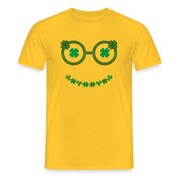 Un visage chanceux souriant - T-shirt homme - jaune - Devant - AI Model Male 178 dark (178cm)