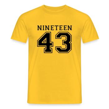 1943 - Männer T-Shirt - Gelb - Vorne - AI Model Male 178 dark (178cm)