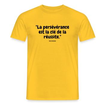 La persévérance est la clé de la réussite. - T-shirt homme - jaune - Devant - AI Model Male 178 dark (178cm)