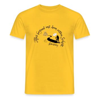 Jakobsweg - Alles beginnt mit dem ersten Schritt - Männer T-Shirt - Gelb - Vorne - AI Model Male 178 dark (178cm)