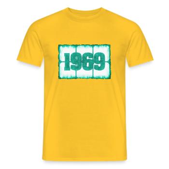 1969 - Männer T-Shirt - Gelb - Vorne - AI Model Male 178 dark (178cm)