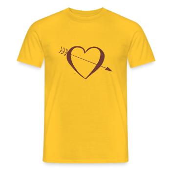 Herz Kompass - Männer T-Shirt - Gelb - Vorne - AI Model Male 178 dark (178cm)