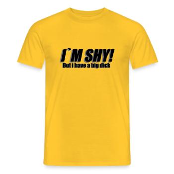 ImShy but i have a big dick - Männer T-Shirt - Gelb - Vorne - AI Model Male 178 dark (178cm)
