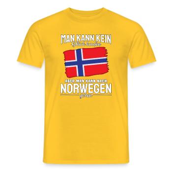 Norwegen Reise Motivation Design - Männer T-Shirt - Gelb - Vorne - AI Model Male 178 dark (178cm)
