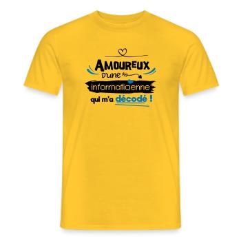 Amoureux d'une informaticienne ! humour geek - T-shirt homme - jaune - Devant - AI Model Male 178 dark (178cm)
