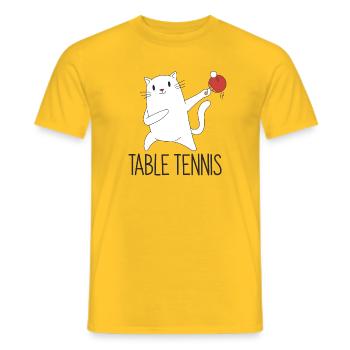 Table Tennis Katze Pingpong Outfit Cat Tischtennis - T-shirt homme - jaune - Devant - AI Model Male 178 dark (178cm)