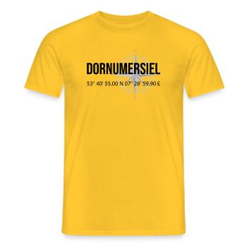 Koordinaten Dornumersiel - Männer T-Shirt - Gelb - Vorne - AI Model Male 178 dark (178cm)