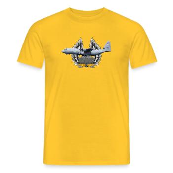 C-130 Super Hercules - T-shirt homme - jaune - Devant - AI Model Male 178 dark (178cm)