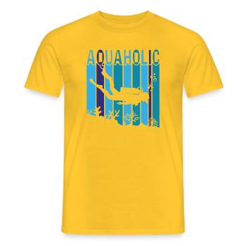 Aquaholic - Männer T-Shirt - Gelb - Vorne - AI Model Male 178 dark (178cm)
