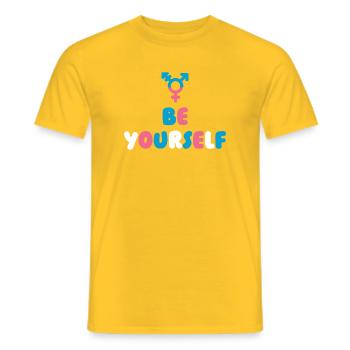 LGBT Pride Month - Transgender. Sei du selbst - Männer T-Shirt - Gelb - Vorne - AI Model Male 178 dark (178cm)