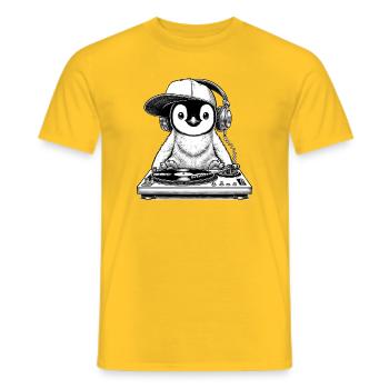 motif de pingouin cool en tant que DJ avec des écouteurs - T-shirt homme - jaune - Devant - AI Model Male 178 dark (178cm)
