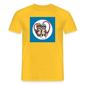 Deux loutres avec des casquettes de baseball, des copains et des amis - T-shirt homme - jaune - Devant - AI Model Male 178 dark (178cm)