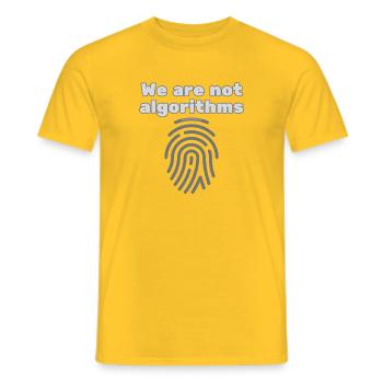 Humans Instead of Algorithms – Statement T-Shirt - Men's T-Shirt - yellow - Front - AI Model Male 178 dark (178cm)