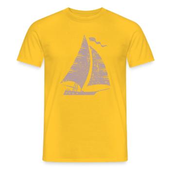 Silhouette de voilier minimaliste grunge - T-shirt homme - jaune - Devant - AI Model Male 178 dark (178cm)