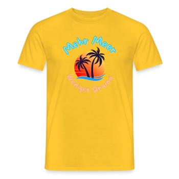 Tropischer Sonnenuntergang mit Palmen - Männer T-Shirt - Gelb - Vorne - AI Model Male 178 dark (178cm)