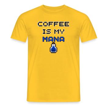 Kaffee ist mein Mana – Gamer Pixel Art T-Shirt - Männer T-Shirt - Gelb - Vorne - AI Model Male 178 dark (178cm)