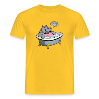 Nilpferd in der Badewanne - Männer T-Shirt - Gelb - Vorne - AI Model Male 178 dark (178cm)