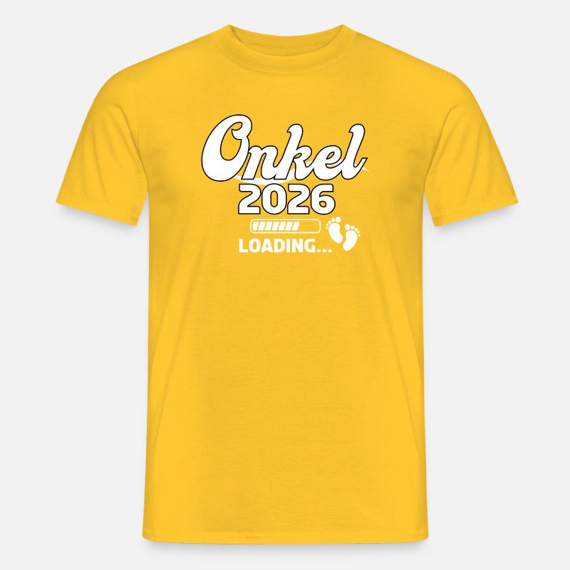 Onkel 2026 Loading Design - Männer T-Shirt - Gelb