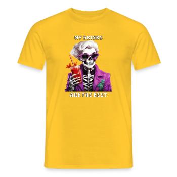 SKELETT FRAU MY DRINKS ARE THE BEST - Männer T-Shirt - Gelb - Vorne - AI Model Male 178 dark (178cm)