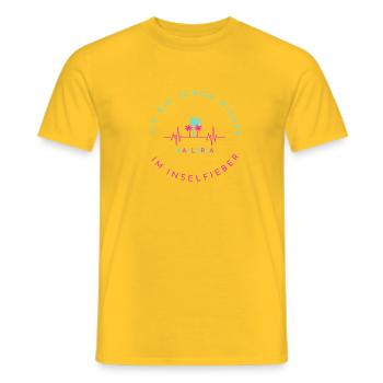 Ich bin schon wieder im Inselfieber Mallorca - Männer T-Shirt - Gelb - Vorne - AI Model Male 178 dark (178cm)