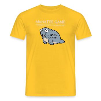 Manatee Game: Don't look at the manatee! Funny - Men's T-Shirt - yellow - Front - AI Model Male 178 dark (178cm)