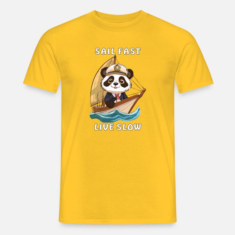 PANDABÄR SEGELBOOT SAIL FAST LIVE SLOW - Männer T-Shirt - Gelb