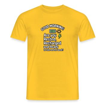 Morning Boost Battery Meter, lustige entspannende Vibes - Männer T-Shirt - Gelb - Vorne - AI Model Male 178 dark (178cm)