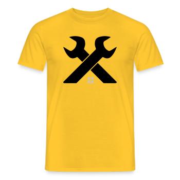 Haus & Handwerk Logo – Schraubenschlüssel gekreuzt - Männer T-Shirt - Gelb - Vorne - AI Model Male 178 dark (178cm)