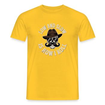 Low and Slow Street Style - Men's T-Shirt - yellow - Front - AI Model Male 178 dark (178cm)