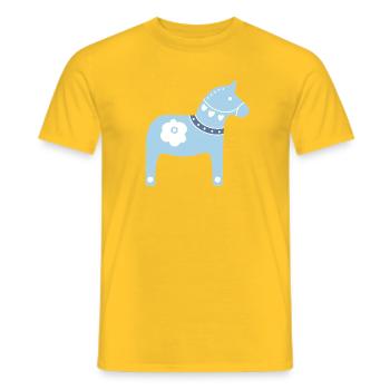 Dalapferd Schweden Weihnachten Tradition Holz Xmas - Männer T-Shirt - Gelb - Vorne - AI Model Male 178 dark (178cm)