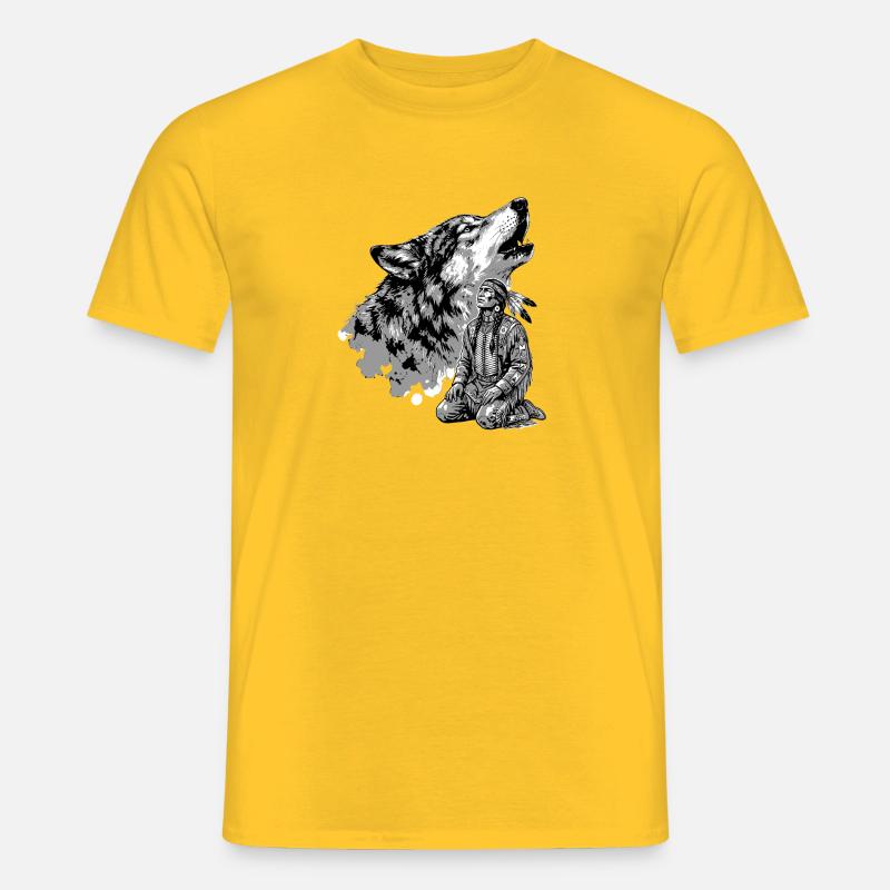 Indianer Krieger mit heulendem Wolf - Männer T-Shirt - Gelb