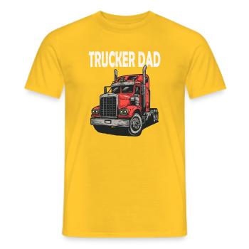 Trucker Dad Roter Truck Grafik - Männer T-Shirt - Gelb - Vorne - AI Model Male 178 dark (178cm)