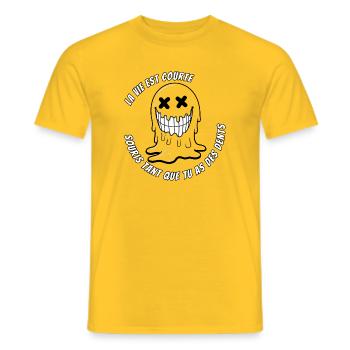 Life is courte.TR - Men's T-Shirt - yellow - Front - AI Model Male 178 dark (178cm)