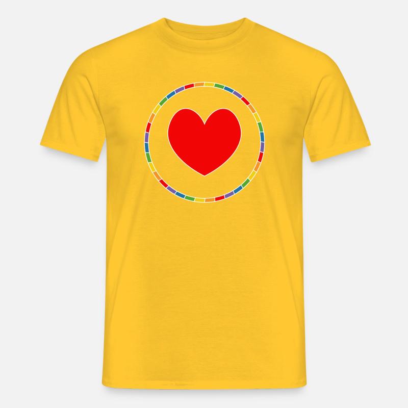 LGBT Herz im Regenbogenring - Männer T-Shirt - Gelb