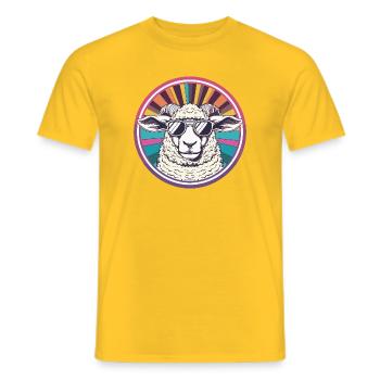 Sonnen-Schaf mit Retro-Sonnenbrille - Männer T-Shirt - Gelb - Vorne - AI Model Male 178 dark (178cm)