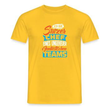 Patron fier Patron Chef de département Chef d’équipe - T-shirt homme - jaune - Devant - AI Model Male 178 dark (178cm)