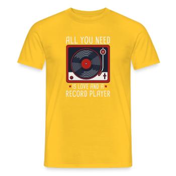 All You Need Is Love Record Player Design - Männer T-Shirt - Gelb - Vorne - AI Model Male 178 dark (178cm)