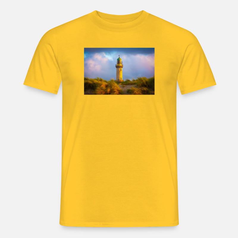 Leuchtturm Warnemünde am Abend - Männer T-Shirt - Gelb