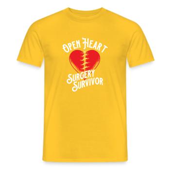 Herzstolz, Überlebende einer offenen Herzoperation - Männer T-Shirt - Gelb - Vorne - AI Model Male 178 dark (178cm)