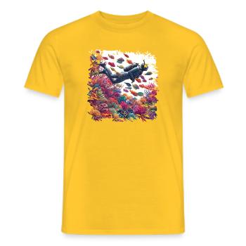 Unterwasser Taucher im bunten Korallenriff - Männer T-Shirt - Gelb - Vorne - AI Model Male 178 dark (178cm)