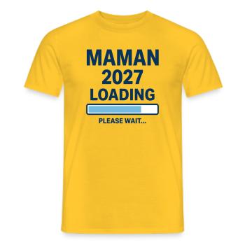 Design Mom 2027 Loading Schwangerschaft - Männer T-Shirt - Gelb - Vorne - AI Model Male 178 dark (178cm)