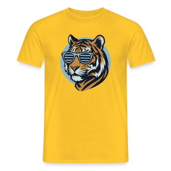 Tigre avec lunettes de soleil – Style pop rétro - T-shirt homme - jaune - Devant - AI Model Male 178 dark (178cm)