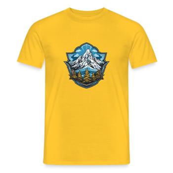 Alpen Gipfelsee Landschaftsabzeichen - Männer T-Shirt - Gelb - Vorne - AI Model Male 178 dark (178cm)