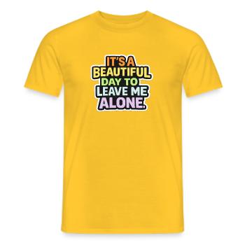 Laisse-moi tranquille, je veux la paix - T-shirt homme - jaune - Devant - AI Model Male 178 dark (178cm)