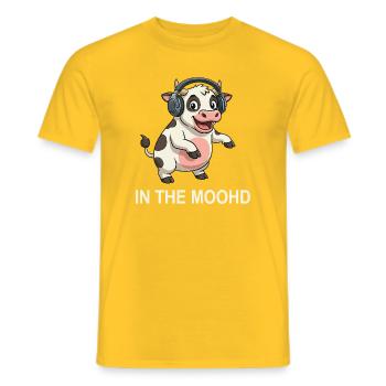 Dancing cow with DJ mood Funny sayings - Men's T-Shirt - yellow - Front - AI Model Male 178 dark (178cm)