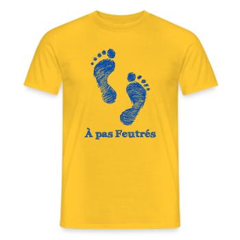 À PAS FEUTRÉS - humour poétique et graphique - T-shirt homme - jaune - Devant - AI Model Male 178 dark (178cm)